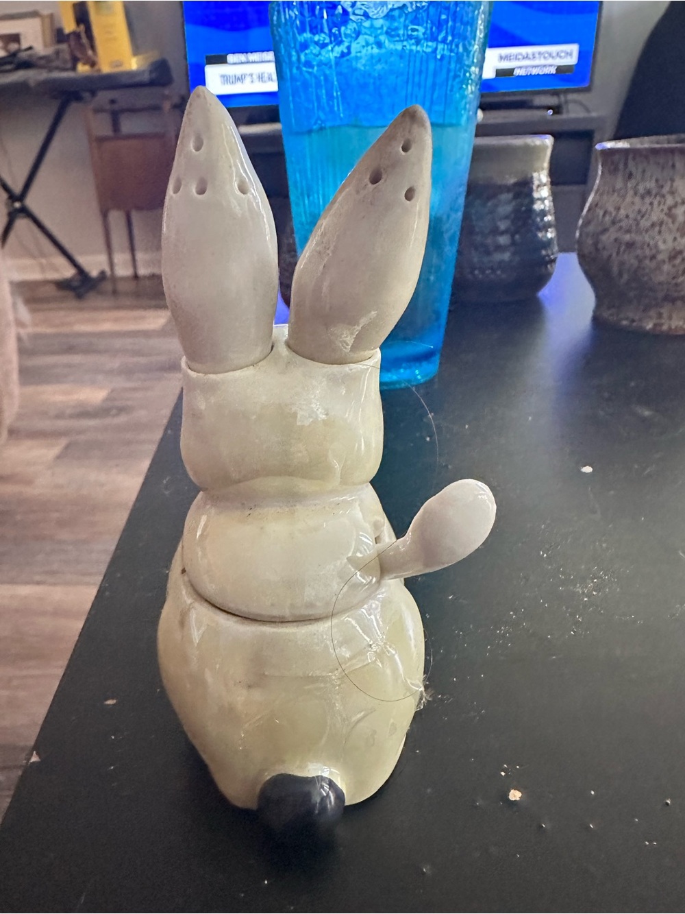 Lusterware Rabbit Condiment Set Salt, Pepper, Spoon for Condiments - Picture 4 of 15